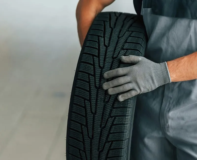 PRECISION FOUR-WHEEL ALIGNMENT